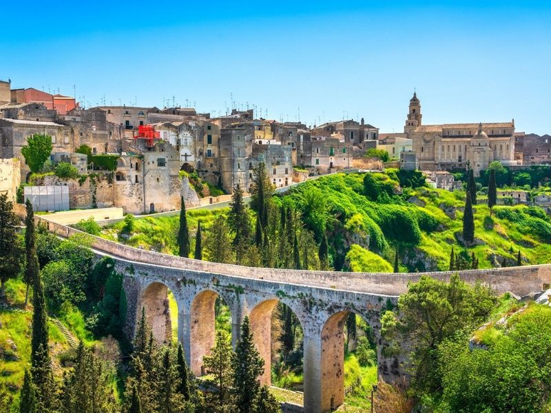 Autotour Sur la route : Merveilles des Pouilles en 3* - Arrivée Bari - 8J/7N pas cher photo 1