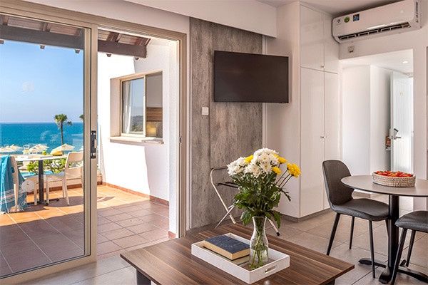 Circuit Chypre entre plage et culture, logement Framissima Évasion Kapetanios Aqua Resort 4* pas cher photo 17