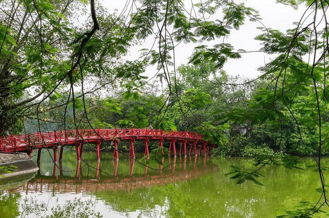 TONKIN HORS SENTIERS pas cher photo 1