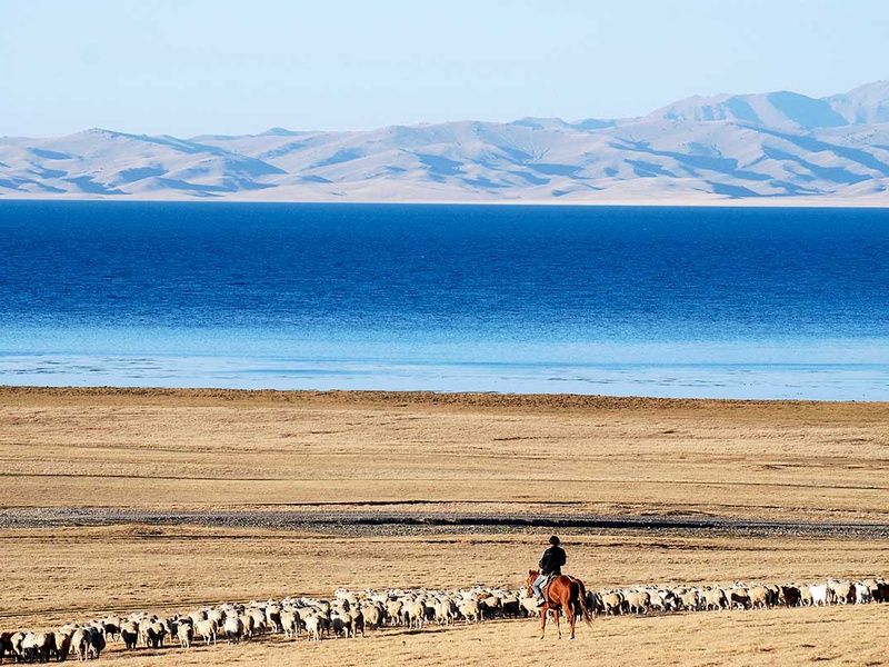 Circuit Découverte du Kirghizistan pas cher photo 1