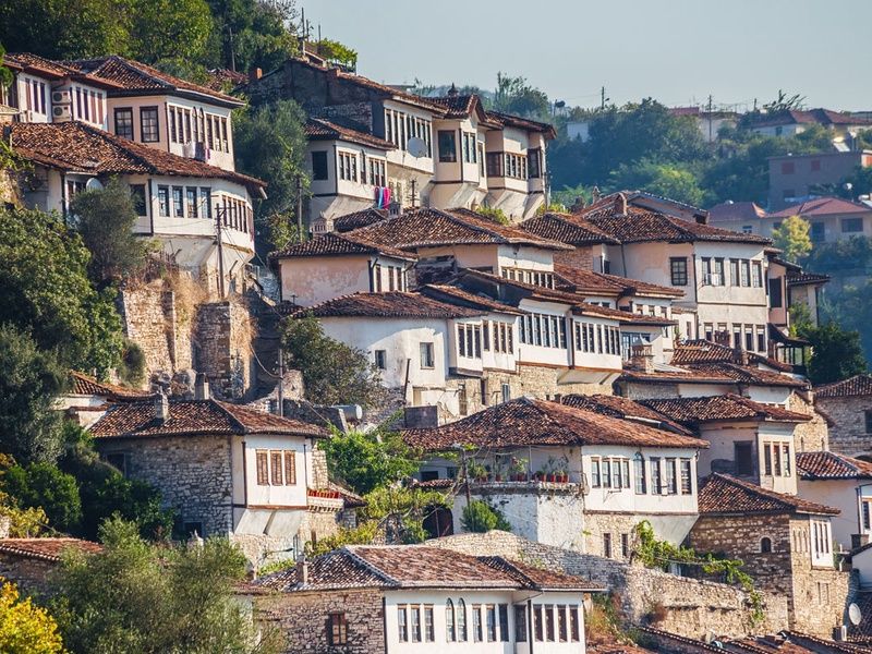 Circuit en étoile : Découverte et Détente en Albanie + extension 7 nuits au Club Lookéa Amélia Mare pas cher photo 1