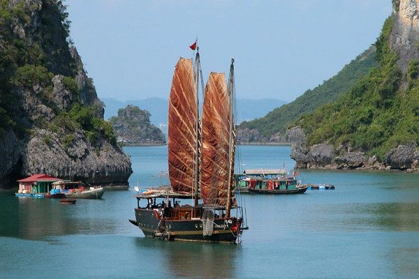 Circuit De la beauté d'Halong aux Splendeurs d'Angkor 3* pas cher photo 8