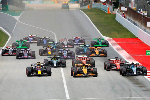 Hôtel 4* + Billet Formule 1 - Circuit de Barcelona-Catalunya en hôtel 4* pas cher photo 1