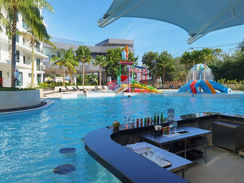 Combiné Bangkok, Phuket : Lilit Bang Lumphu Hotel 4* & Wyndham La Vita Phuket 5* pas cher