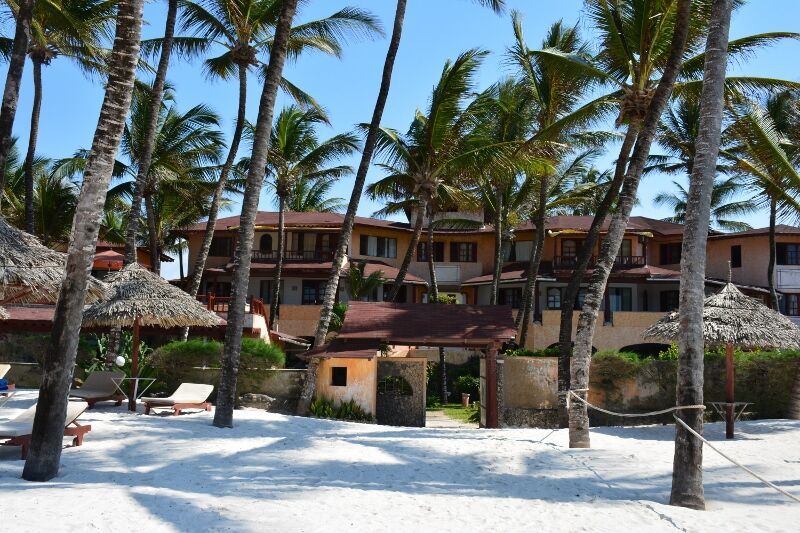 Safari Tsavo East 3J/2N et Séjour au Crystal Bay Resort 4*sup nl pas cher photo 6