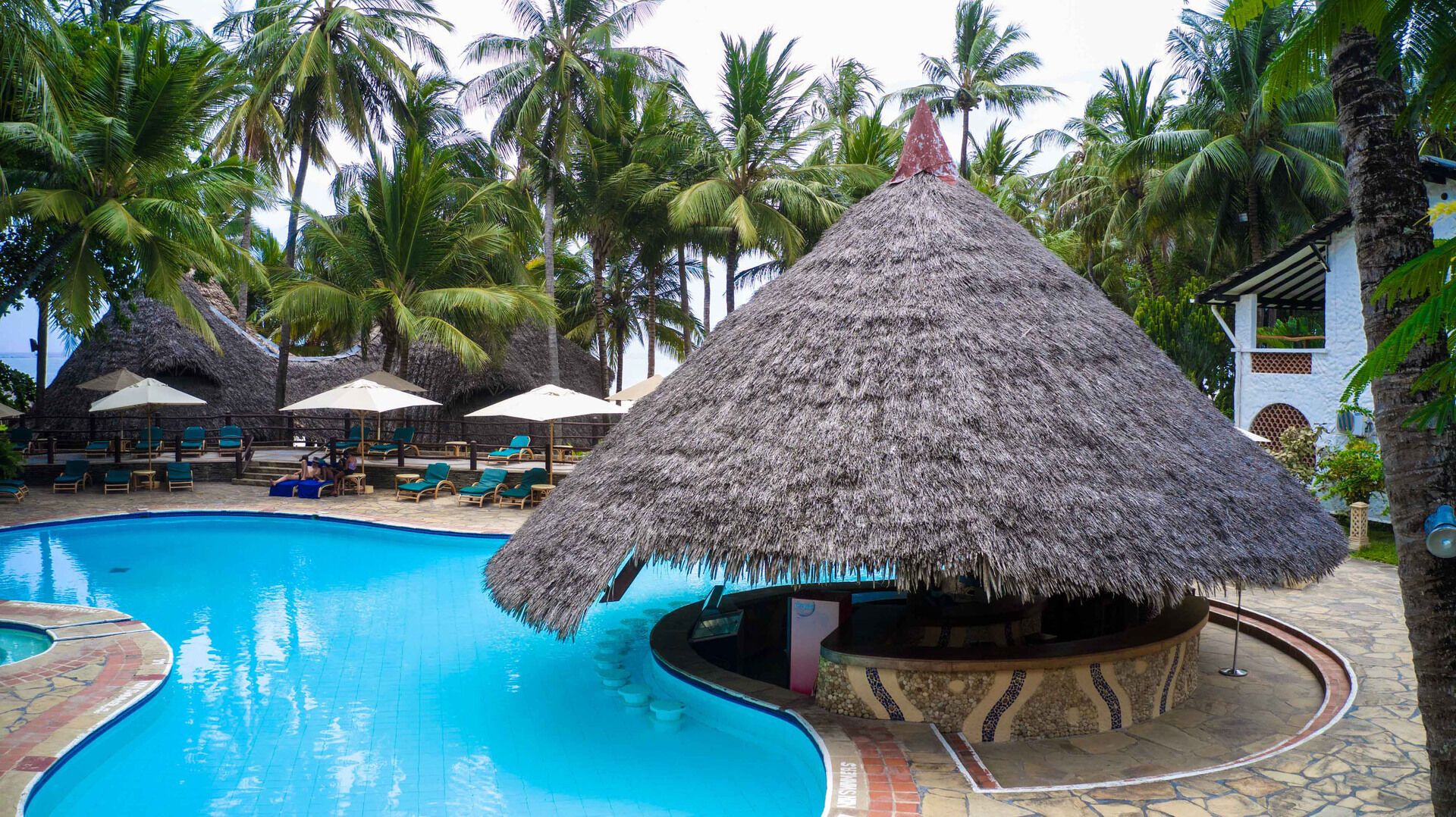 Safari Tsavo East – Amboseli et Séjour au Pinewood Beach Resort & Spa 4* pas cher photo 1