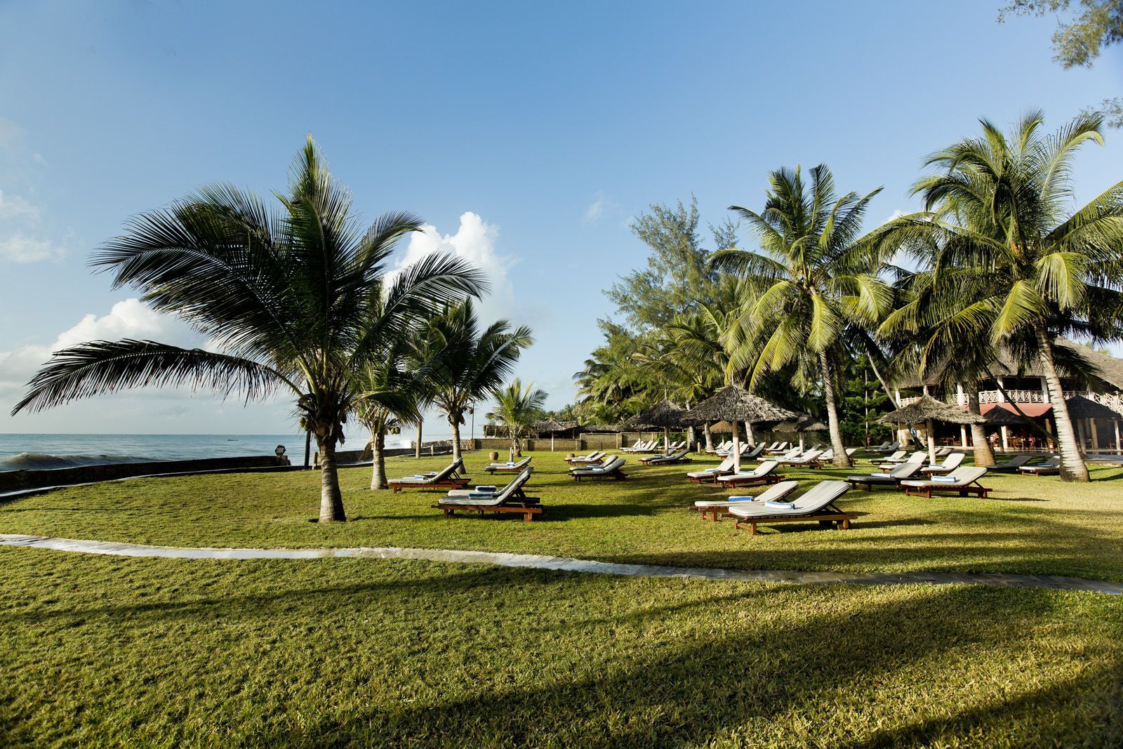 Safari Tsavo East, Amboseli et Séjour au Neptune Palm Beach Resort & Spa 4* nl pas cher photo 11