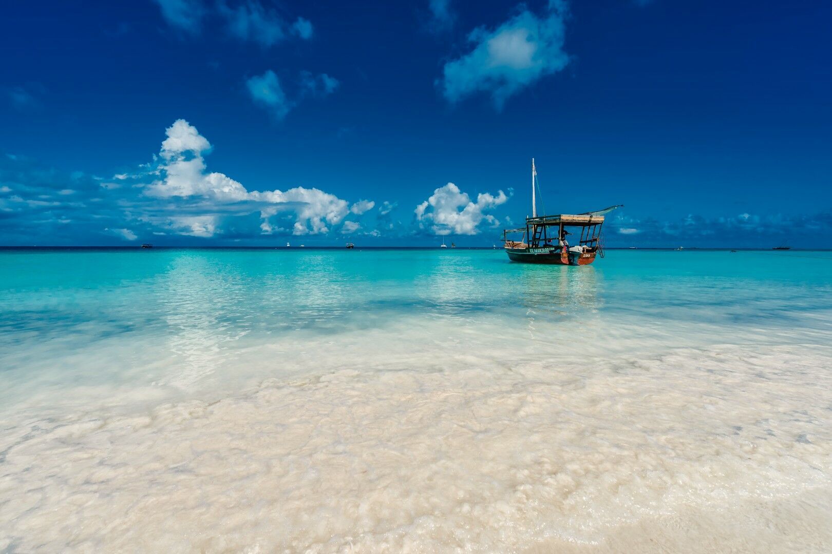Couleurs de Tanzanie et 3 nuits à Zanzibar en hôtel 4*(nl) - 13J/10N - 2027 pas cher photo 1