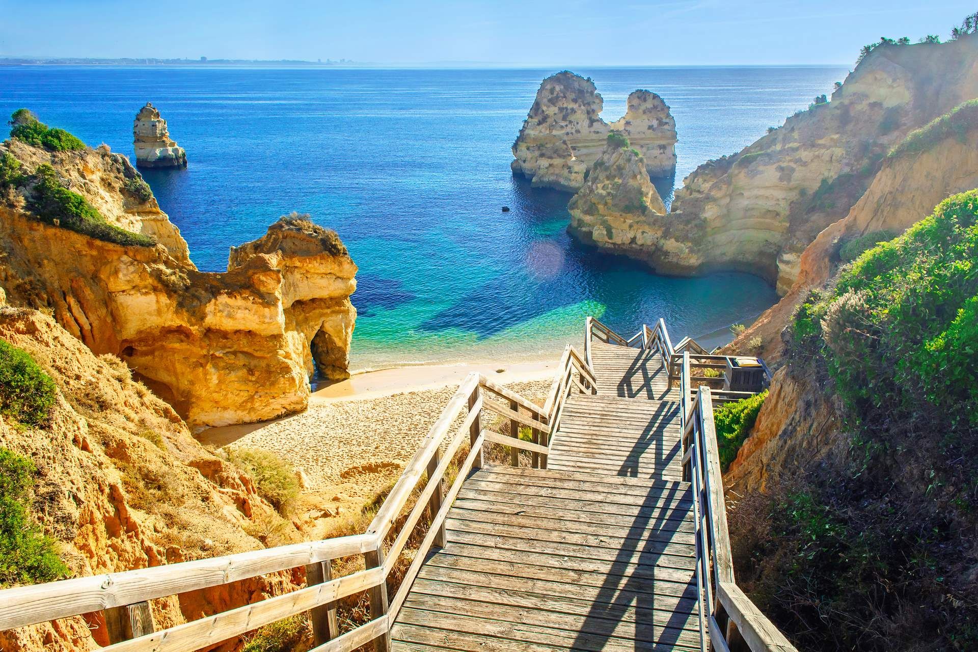 Autotour Sur La Route de Lisbonne à l'Algarve 3*-4* pas cher photo 1