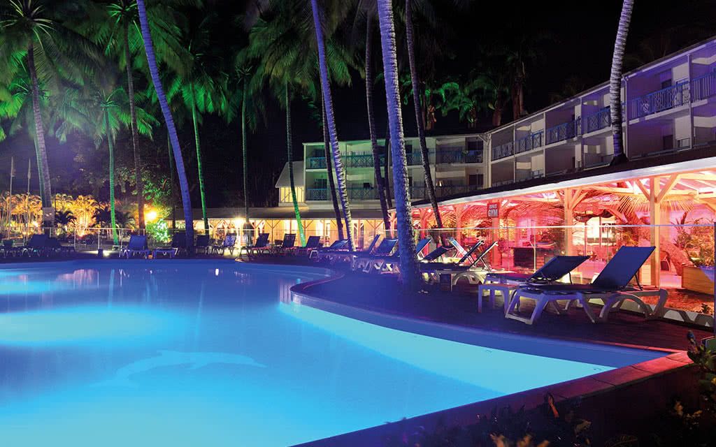 COMBINÉ 2 ILES : MARTINIQUE + GUADELOUPE Carayou Hôtel & Spa - Tout compris + Fleur d'Epée - Tout in pas cher