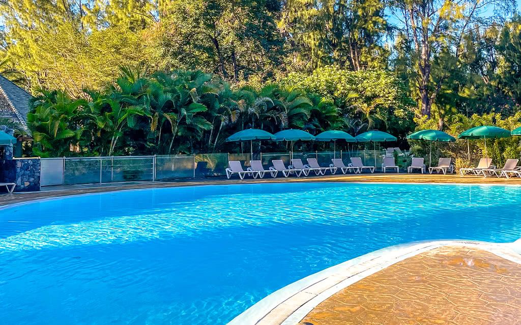 COMBINÉ 3 ILES : RÉUNION + ILE MAURICE + MAHÉ Relais de l'Hermitage Saint-Gilles + Radisson Blu Azur pas cher photo 6