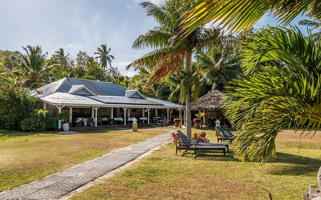 COMBINÉ 2 ILES : MAHÉ + PRASLIN L'Habitation Cerf Island + Indian Ocean Lodge 09 nuits 3* pas cher photo 1