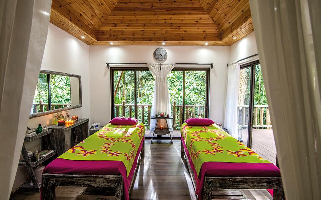 COMBINÉ 2 ILES : MAHÉ + PRASLIN Valmer + Coco de Mer & Black Parrot Suites 09 nuits 3* pas cher
