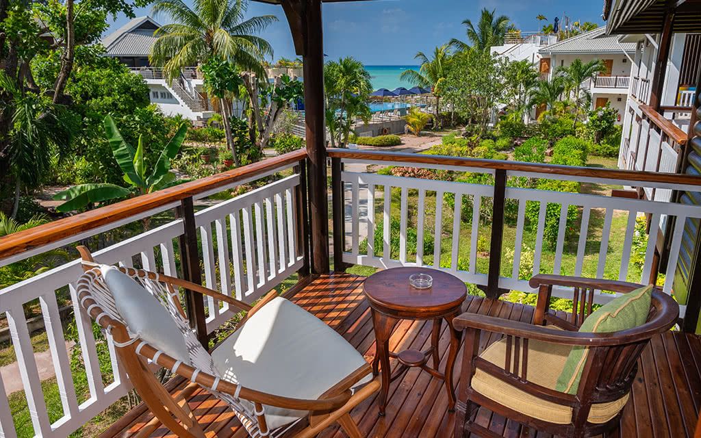 COMBINÉ 2 ILES : MAHÉ + PRASLIN Carana Beach Hôtel + Acajou 09 nuits 4* pas cher photo 8