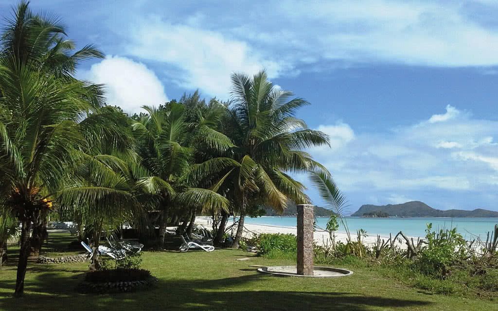 COMBINÉ 2 ILES : PRASLIN + MAHÉ Côte d'Or Lodge + Hôtel Carana Beach 9 nuits 3* pas cher photo 3