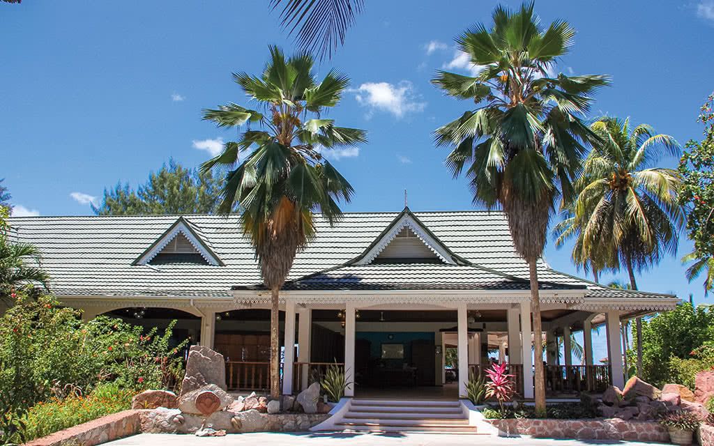 COMBINÉ 2 ILES : PRASLIN + MAHÉ Côte d'Or Lodge + Hôtel Carana Beach 9 nuits 3* pas cher photo 8