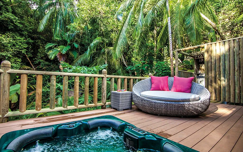 COMBINÉ 2 ILES : MAHÉ + PRASLIN Valmer + Indian Ocean Lodge 12 nuits 3* pas cher photo 7