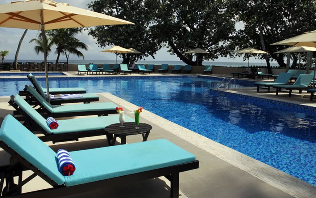 COMBINÉ 2 ILES : MAHÉ + PRASLIN Berjaya Beauvallon Bay + Indian Ocean Lodge 14 nuits 2* pas cher photo 3