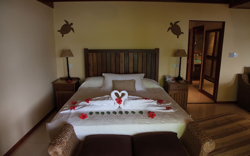 COMBINÉ 2 ILES : MAHÉ + PRASLIN Cerf Island Resort + Indian Ocean Lodge 14 nuits 3* pas cher photo 5