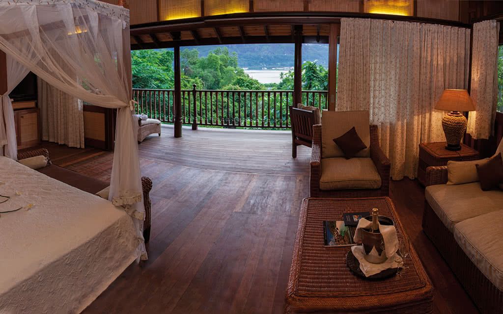 COMBINÉ 2 ILES : MAHÉ + PRASLIN Hôtel Cerf Island Resort + Hôtel Le Duc de Praslin et Villas 14 nuit pas cher photo 9