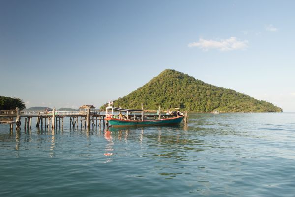 Circuit Lotus du Cambodge et Plage à Koh Rong Sanloem pas cher photo 1