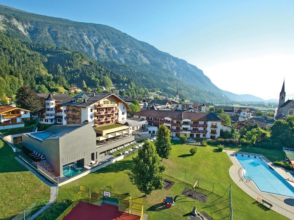 Hôtel Schwarzbrunn 4* sup Resort & Spa - Sans transport ou avec vols vers Munich ou autocar offert d pas cher photo 1