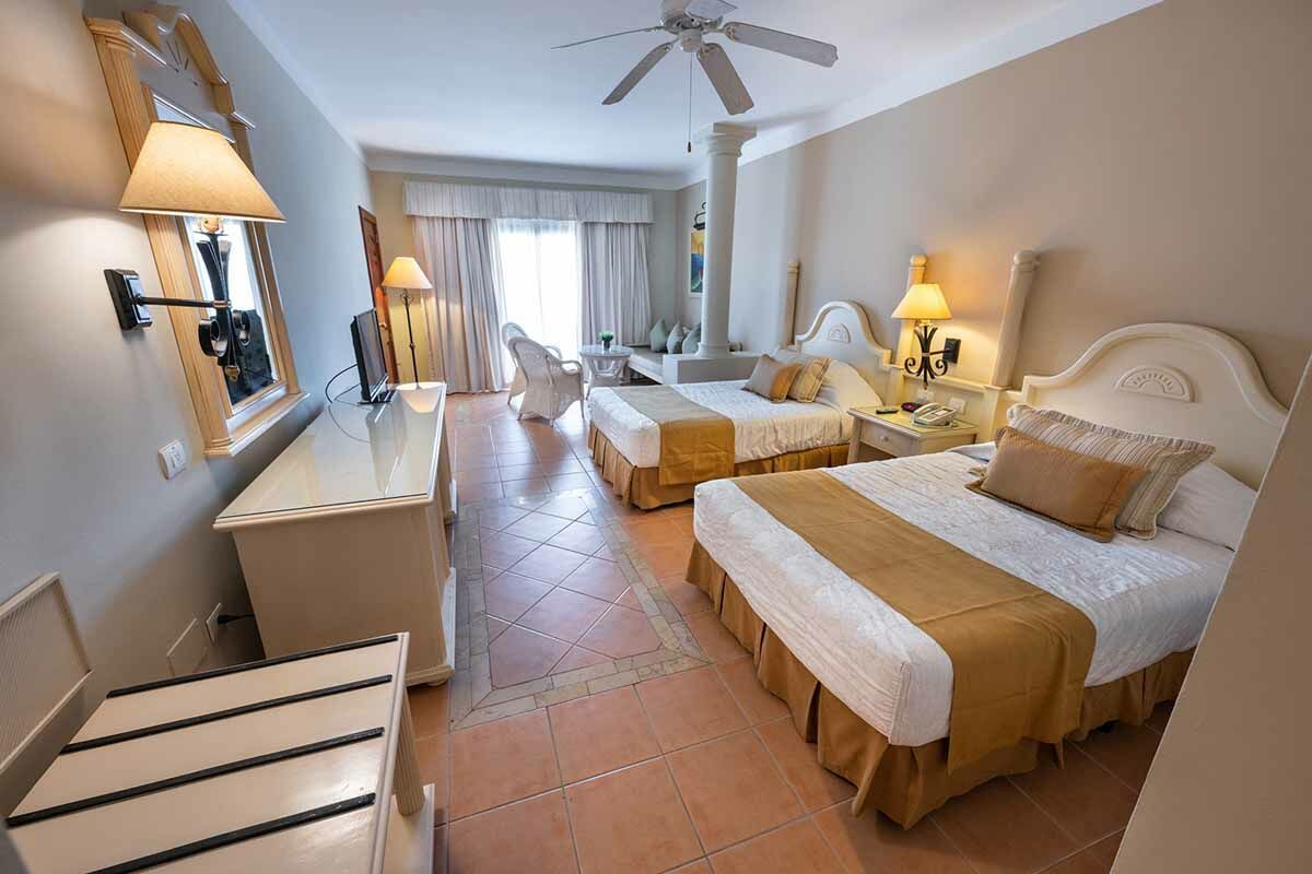 Circuit Échappée Dominicaine depuis l'hôtel Bahia Principe Explore Turquesa 5* - Arrivée Punta Cana pas cher