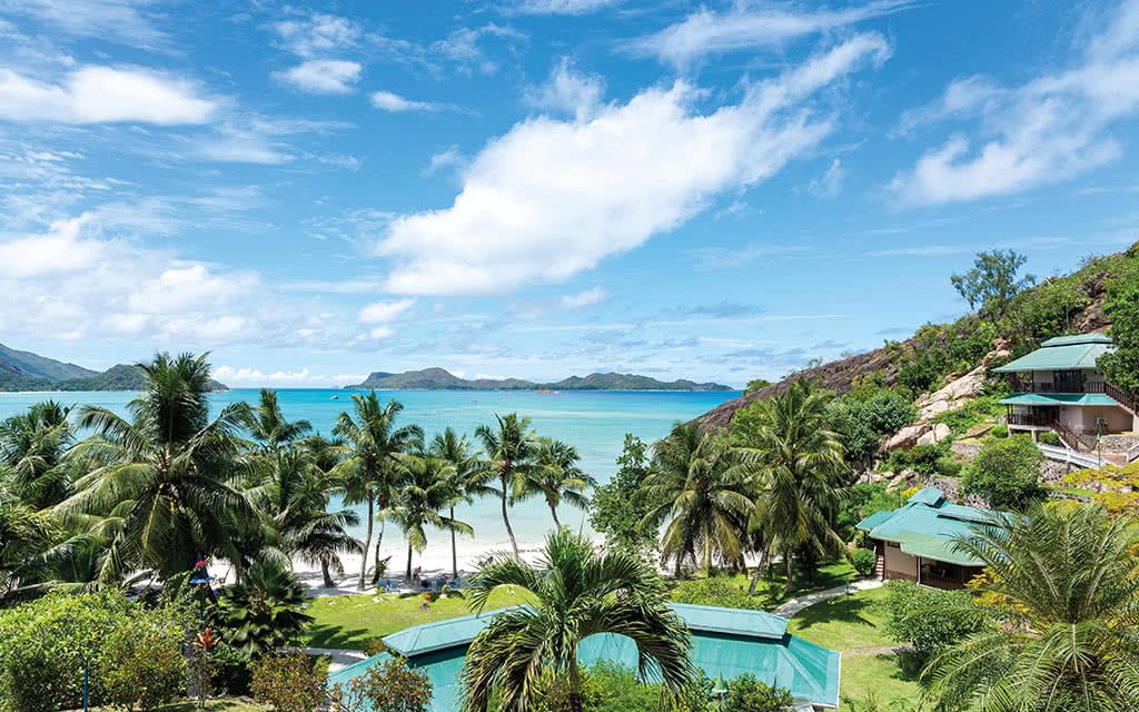 COMBINÉ 2 ILES : MAHÉ + PRASLIN Carana Beach Hôtel + l'Archipel 14 nuits 4* pas cher photo 4