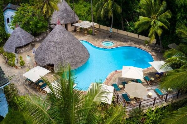 Combiné circuit et hôtel Pinewood Beach Resort & Spa 4*sup avec 1 nuit safari Tsavo Est pas cher photo 7