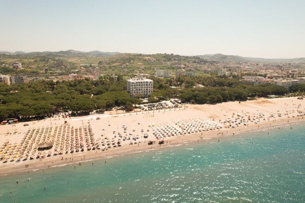 Circuit Couleurs d'Albanie, logement Framissima Fllad Resort 5* pas cher photo 21