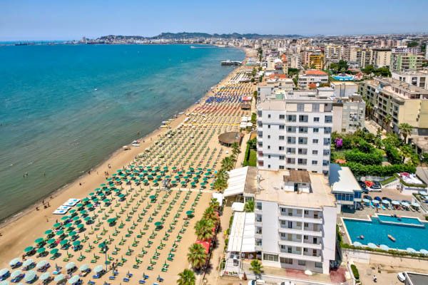 Circuit Étonnants trésors d'Albanie, logement Jumbo Perandor Beach 4* pas cher photo 26