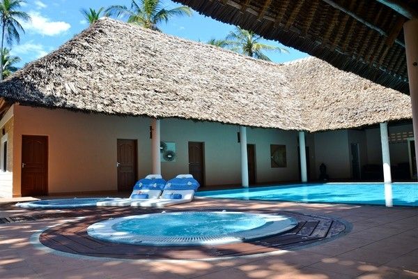 Combiné circuit et hôtel Neptune Village 4* avec 3 nuits Tsavo Ouest / Amboseli / Tsavo Est pas cher photo 15