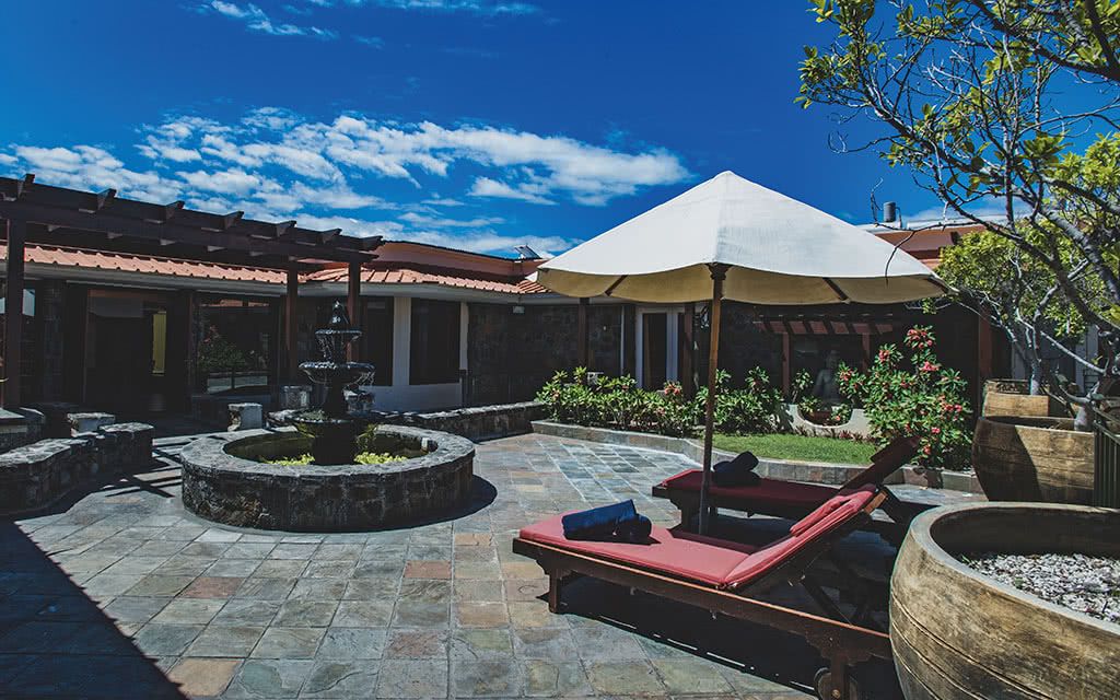 COMBINÉ 2 ILES : MAHÉ + ILE MAURICE Berjaya Beau Vallon Bay + Aanari Hotel & Spa 12 nuits 2* pas cher photo 1