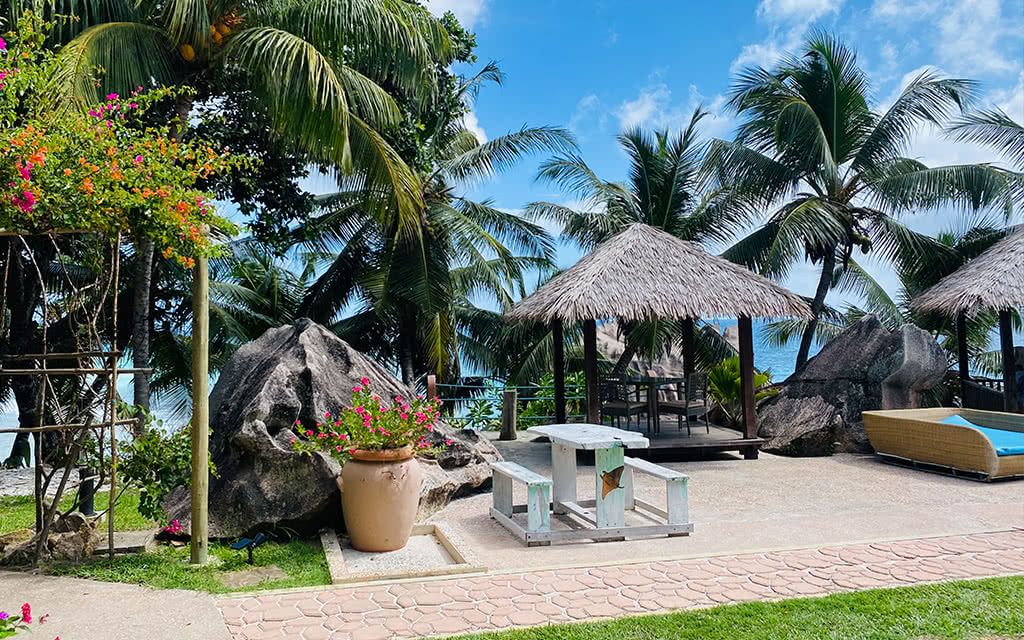 COMBINÉ 3 ILES : PRASLIN + LA DIGUE + MAHÉ Berjaya Praslin + Le Patatran + Valmer 10 nuits pas cher photo 1