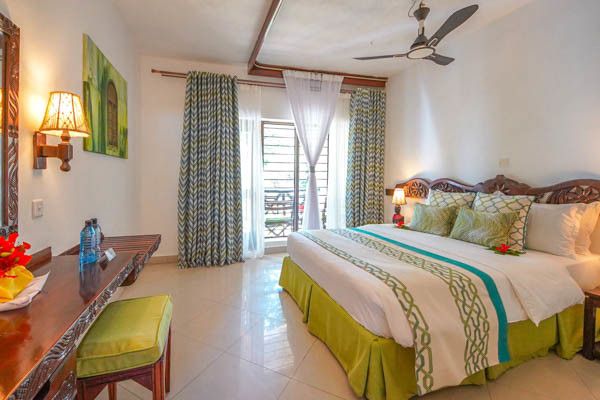 Combiné circuit et hôtel Papillon Lagoon Reef 3* avec 3 nuits Tsavo est/Ouest et Amboséli pas cher photo 19