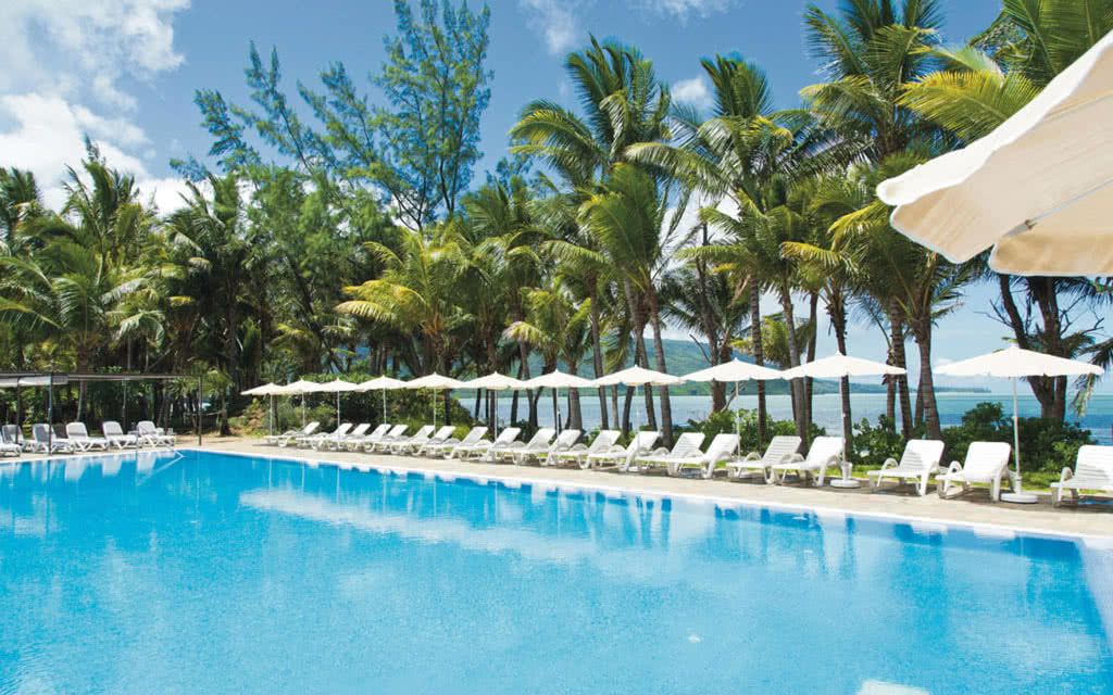 COMBINÉ 2 ILES : RÉUNION + ILE MAURICE Le Nautile Beachfront + Riu Creole 10 nuits 3* pas cher photo 6