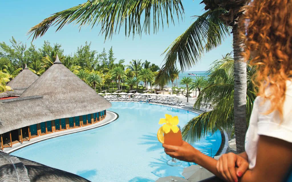 COMBINÉ 2 ILES : RÉUNION + ILE MAURICE Le Nautile Beachfront + Riu Creole 10 nuits 3* pas cher photo 8