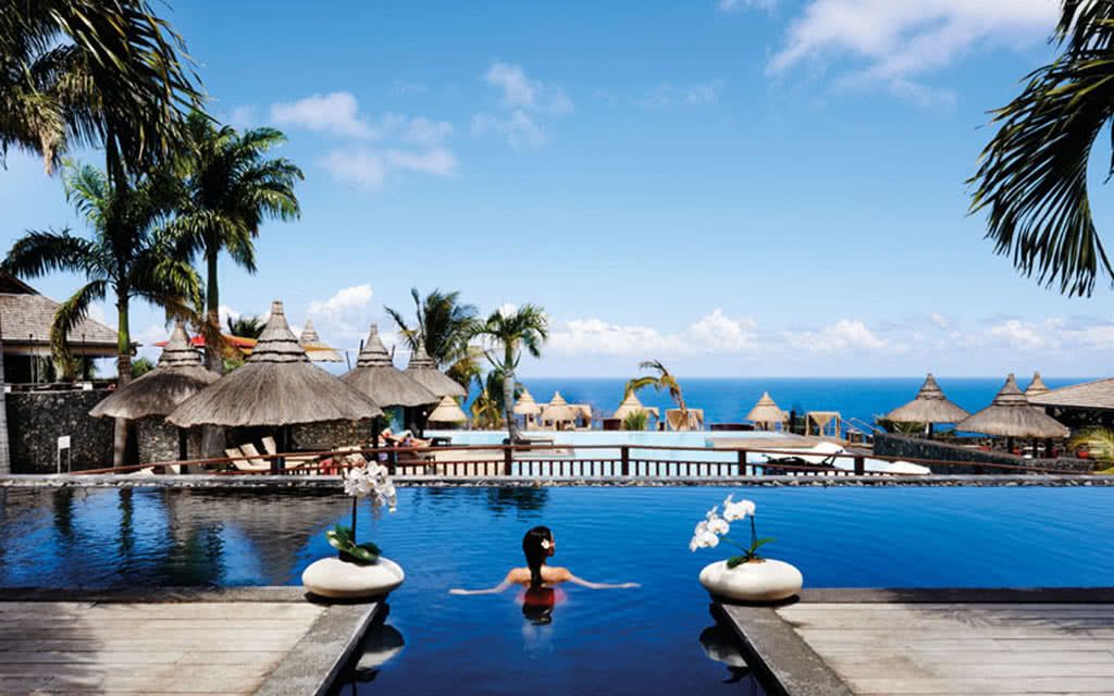 COMBINÉ 2 ILES : RÉUNION + ILE MAURICE Palm Hotel & Spa + Radisson Blu Azuri Resort & Spa 10 nuits - pas cher photo 1
