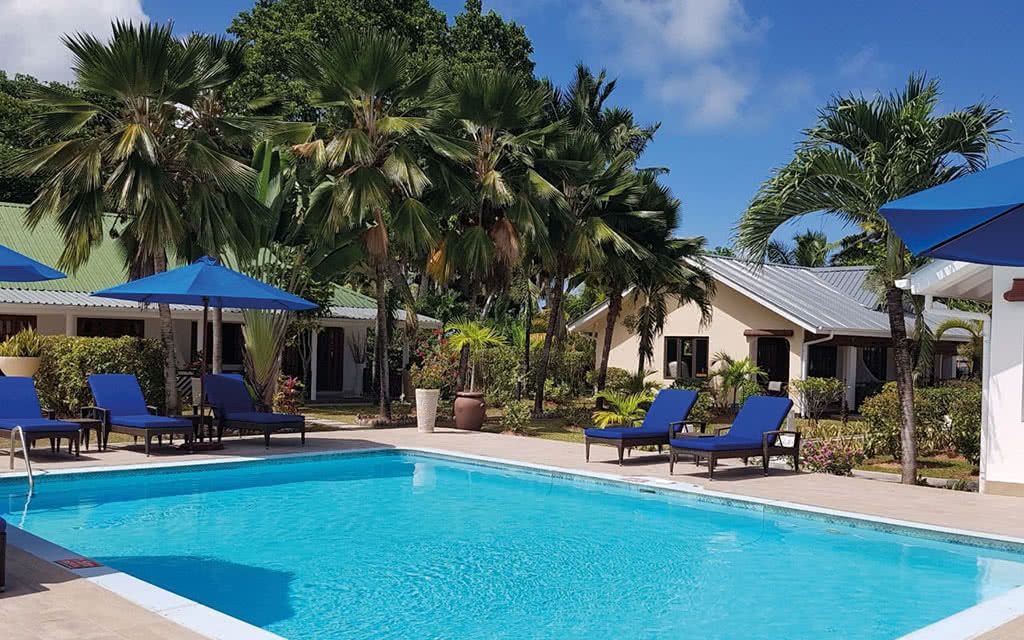 COMBINÉ 2 ILES : MAHÉ + PRASLIN Auberge Chez Plume + Villas de Mer 12 nuits pas cher photo 1