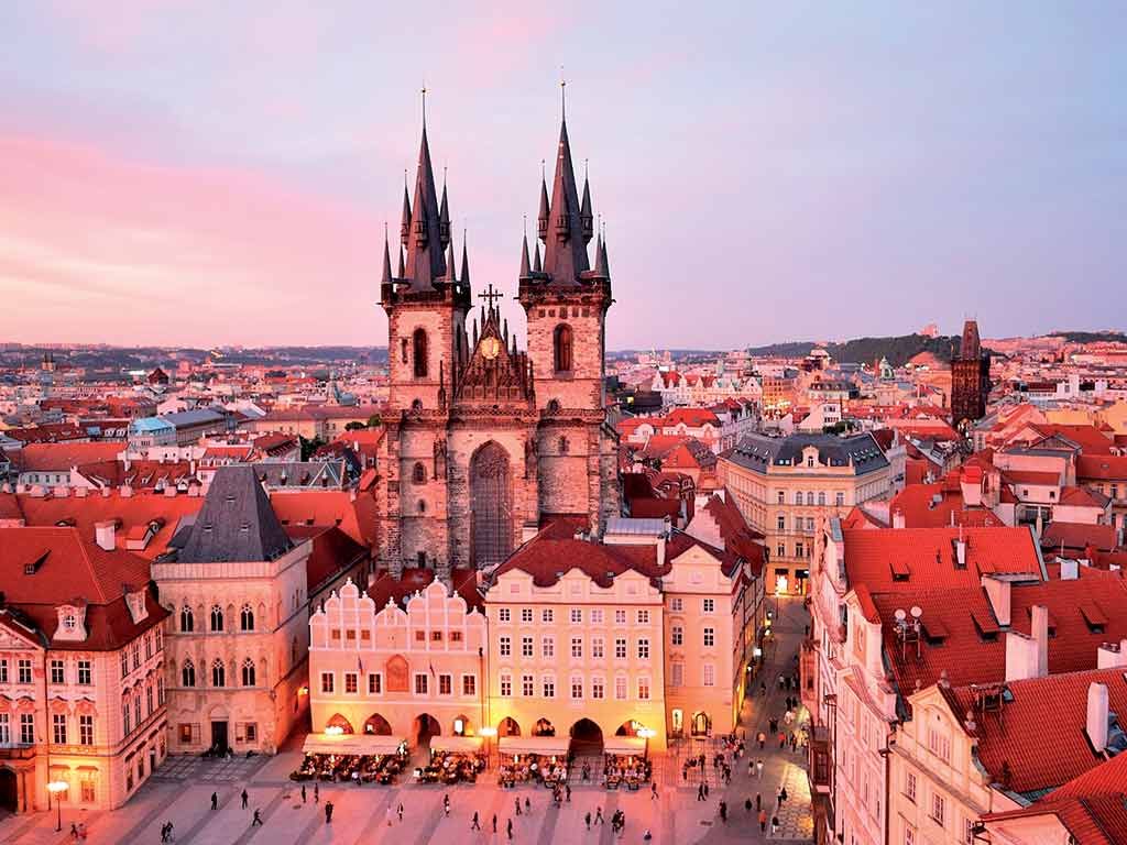Réveillon à Prague avec soirée du Nouvel An à l'hôtel Ambassador - Hôtel Manes 4* - Visites et repas pas cher photo 1