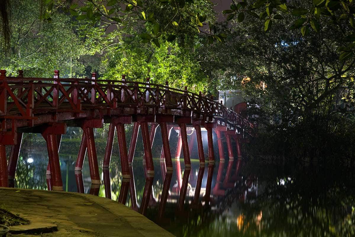 Circuit De la baie d'Along aux temples d'Angkor pas cher photo 2