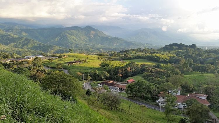 COLOMBIE A L'ESSENTIEL pas cher photo 2