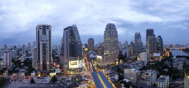 Authentique Thailande et extension Away Phuket Le Coral Resort 5*nl pas cher photo 1