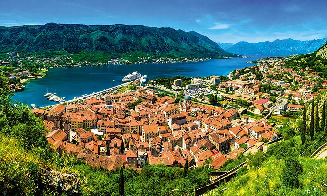 INDISPENSABLE MONTENEGRO pas cher photo 10