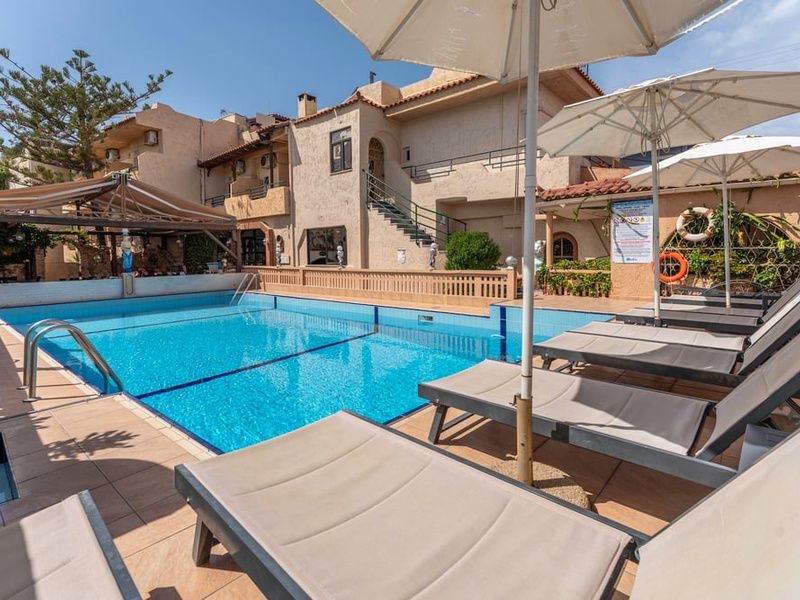 Hôtel Erato 3* pas cher