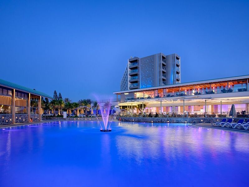 Hôtel Arina Beach 5* pas cher photo 1