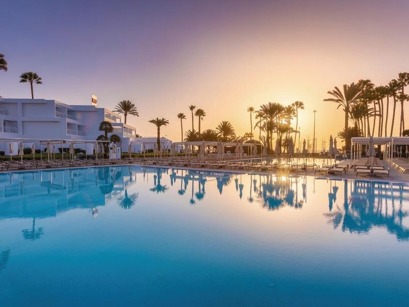 Hôtel Riu Paraiso Lanzarote Resort 4* pas cher photo 1