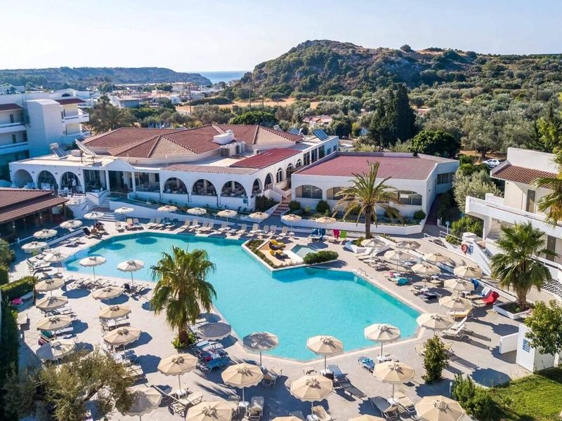 Hôtel Niriides Beach 4* pas cher photo 2