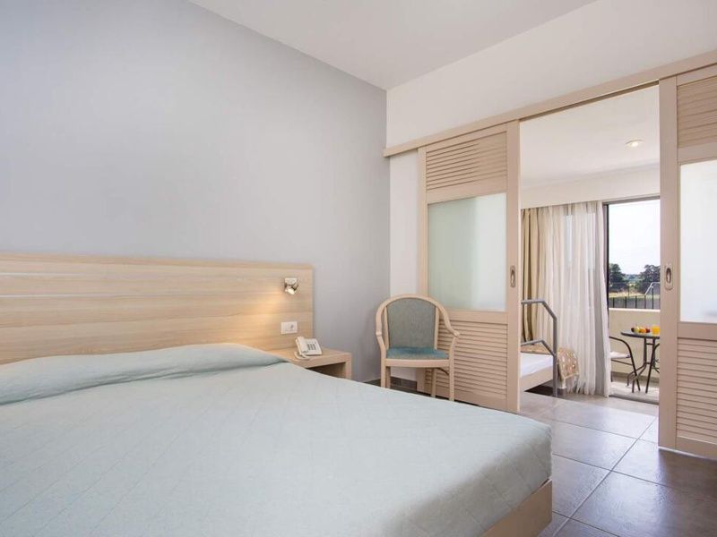 Hôtel Niriides Beach 4* pas cher photo 3