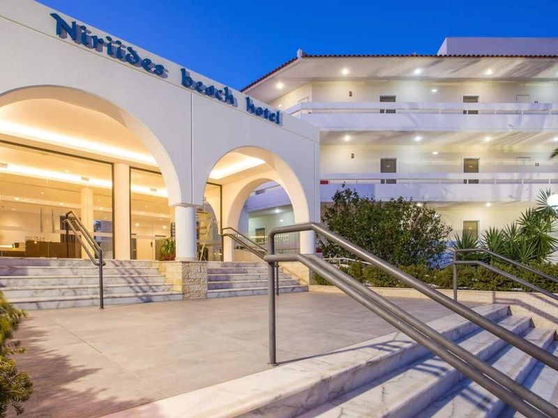 Hôtel Niriides Beach 4* pas cher photo 11